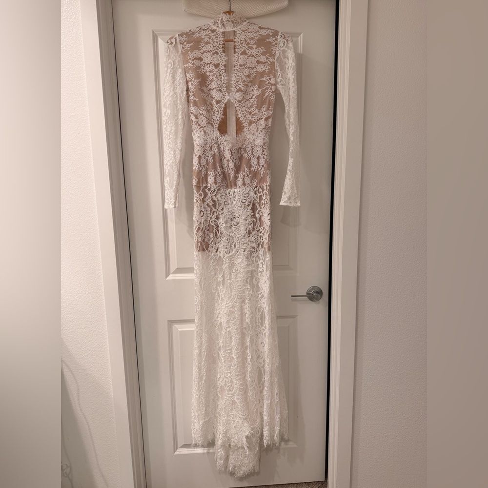 NEW BRONX AND BANCO Eleanor Long Sleeve High Slit White Lace Wedding Gown - Picture 7 of 16